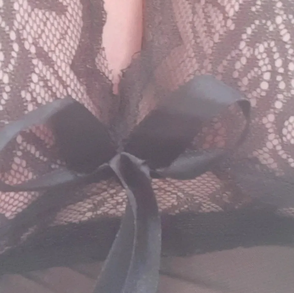Amina, 38