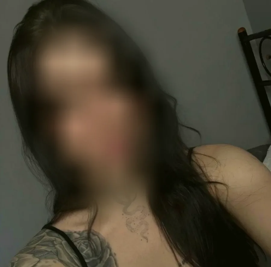 Asta, 34