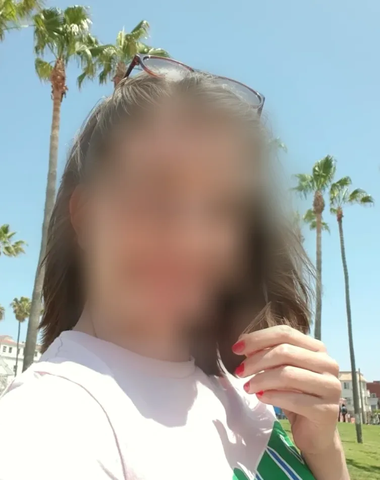 Emma, 31
