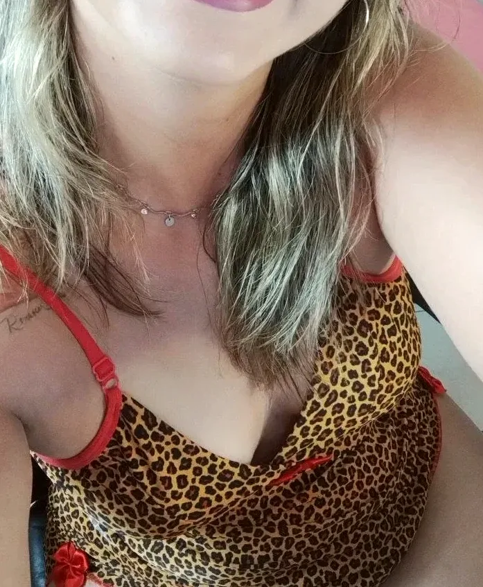Helena, 36