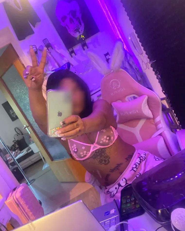 Signe, 31